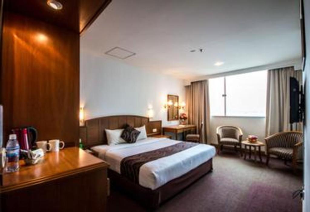 Hotel Continental Penang George Town Extérieur photo