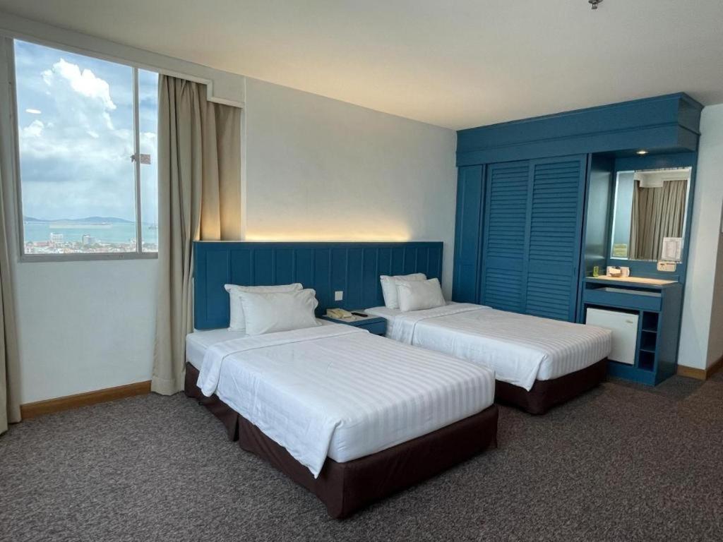 Hotel Continental Penang George Town Extérieur photo