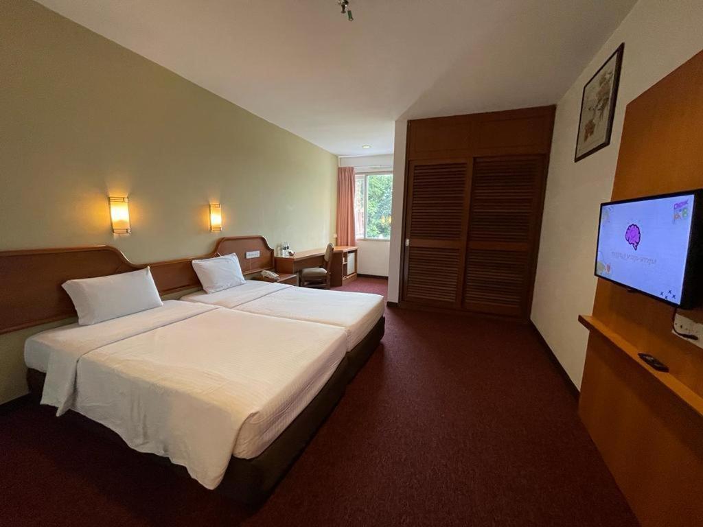 Hotel Continental Penang George Town Extérieur photo